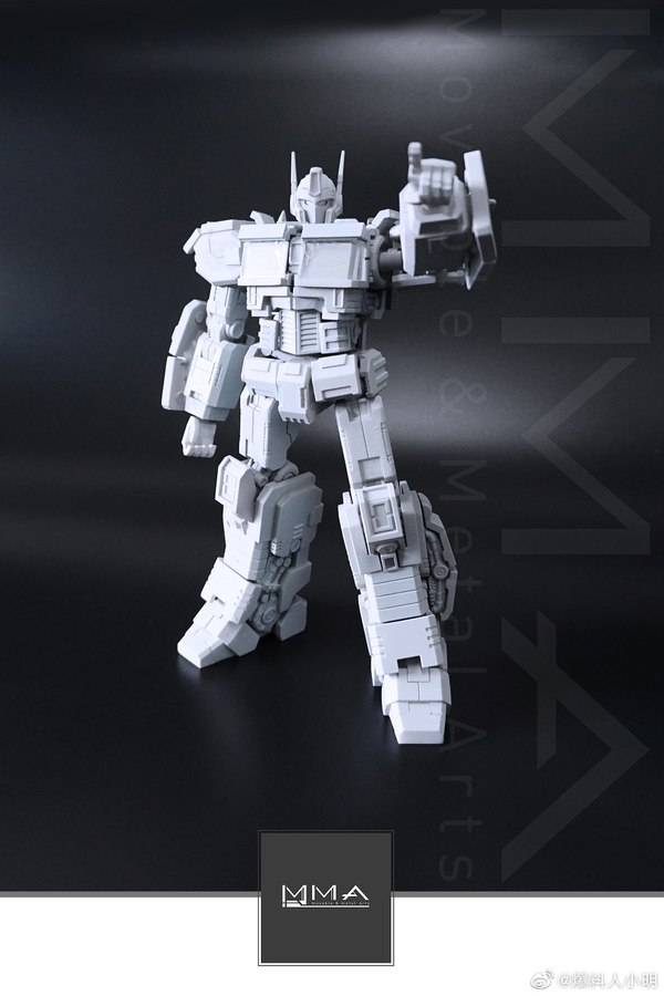 MMA Unofficial IDW Optimus Prime Figure Prototype Images  (1 of 2)